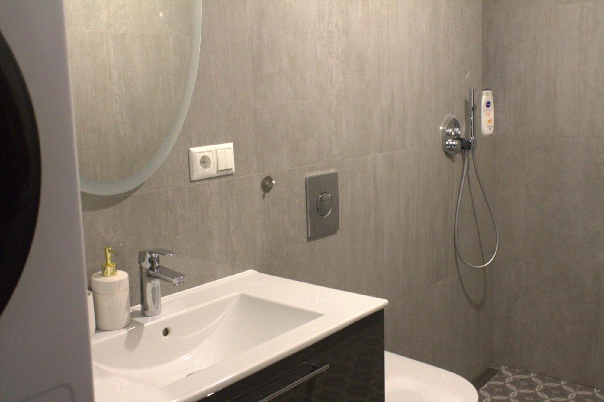 Giertmana Apartamenti Liepāja Buitenkant foto